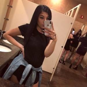 Meet your Posher, Josefina